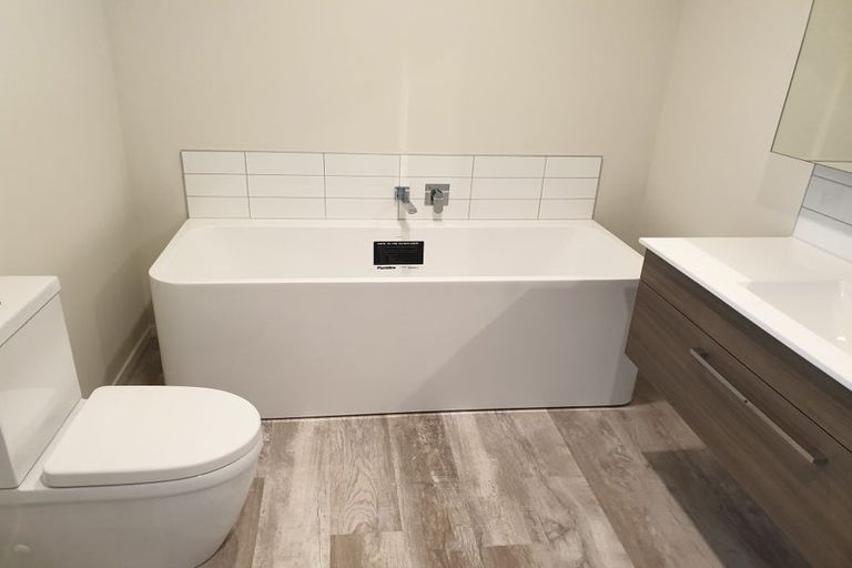 Photo of property in 27 Karearea Avenue, Kenepuru, Porirua, 5022