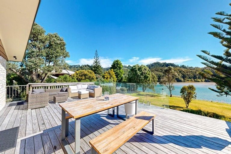 Photo of property in 117a Patuwai Drive, Whangamata, 3620