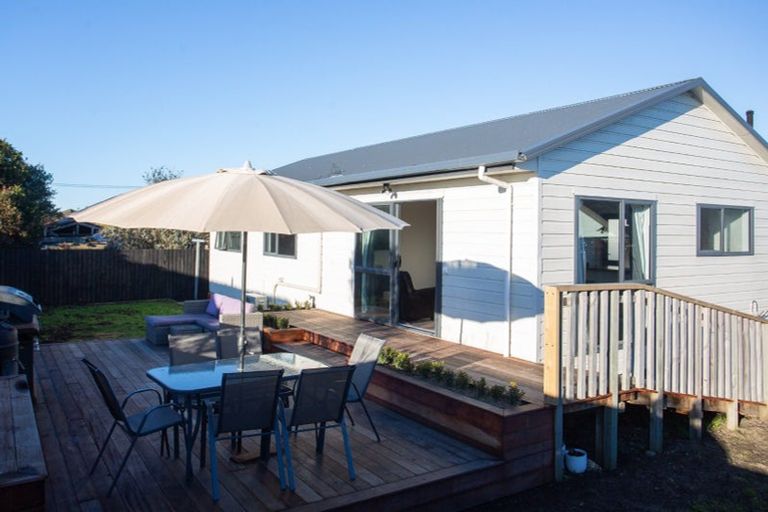 Photo of property in 68 Pacific Road, North New Brighton, Christchurch, 8083