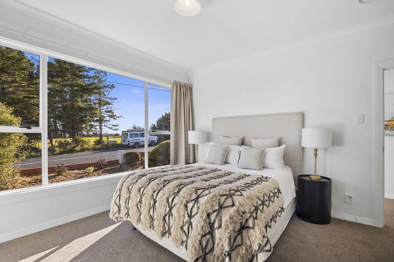 Photo of property in 43 Isadore Road, Saint Clair, Dunedin, 9012