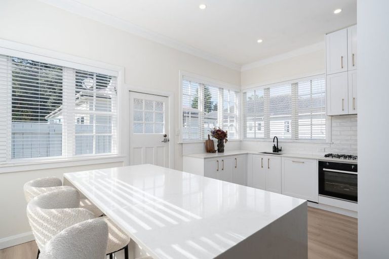 Photo of property in 25 Black Beech Street, Birchville, Upper Hutt, 5018