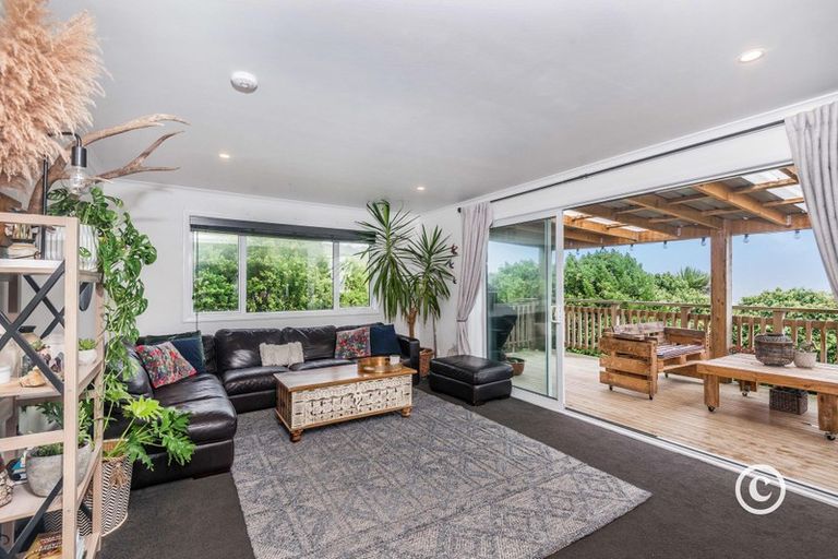 Photo of property in 28 Allen Terrace, Tawa, Wellington, 5028