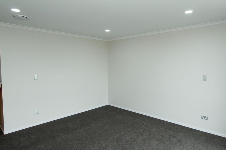 Photo of property in 7 Karokaro Road, Takanini, 2112