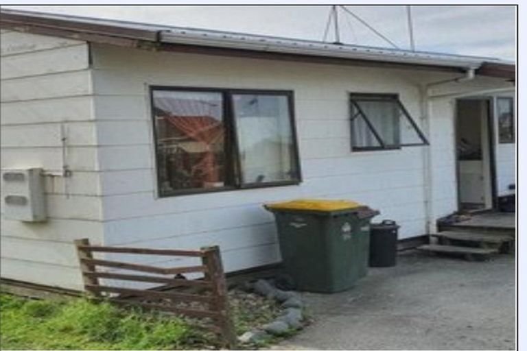 Photo of property in 1/44 Shifnal Drive, Randwick Park, Auckland, 2105