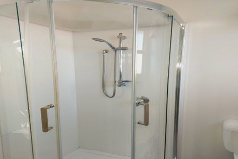 Photo of property in 6 Homer Place, Upper Riccarton, Christchurch, 8041