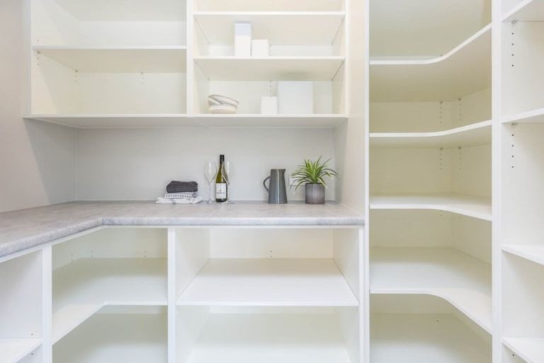 Photo of property in 22 Filmer Crescent, Wallaceville, Upper Hutt, 5018