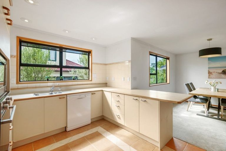 Photo of property in 14 Nile Road, Milford, Auckland, 0620