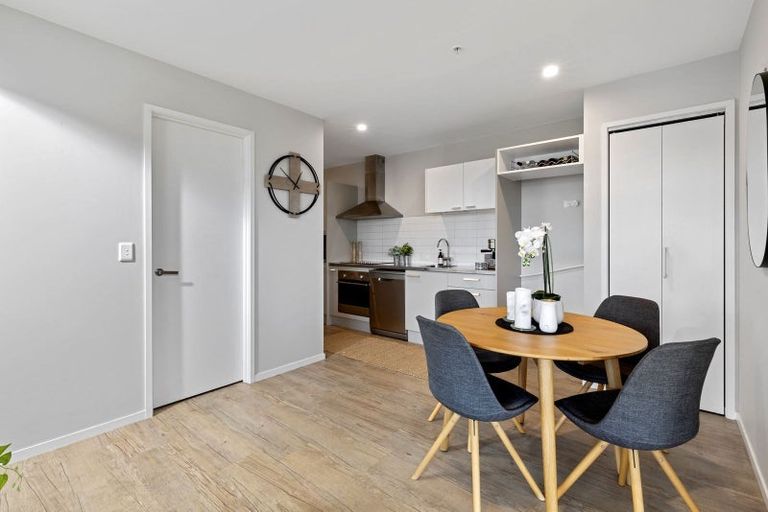 Photo of property in Norfolk Apartments, 201/19 Bute Road, Browns Bay, Auckland, 0630