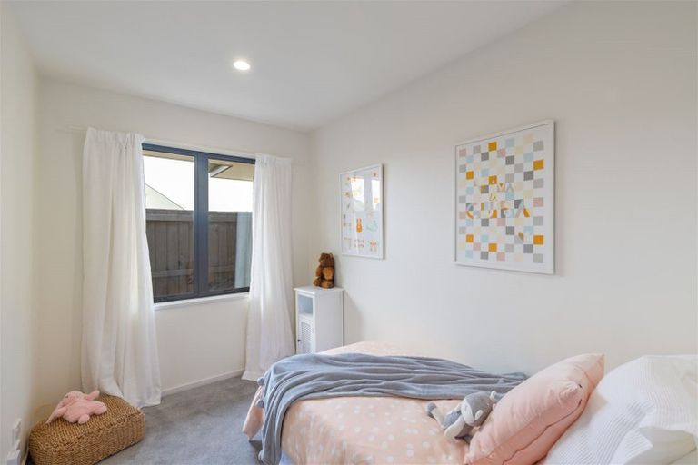 Photo of property in 82a Bryndwr Road, Bryndwr, Christchurch, 8052