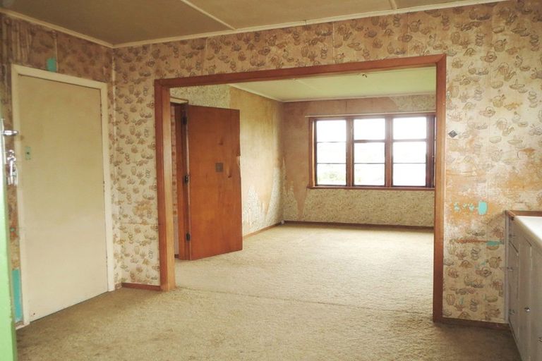 Photo of property in 11 Mckenzie Street, Levin, 5510