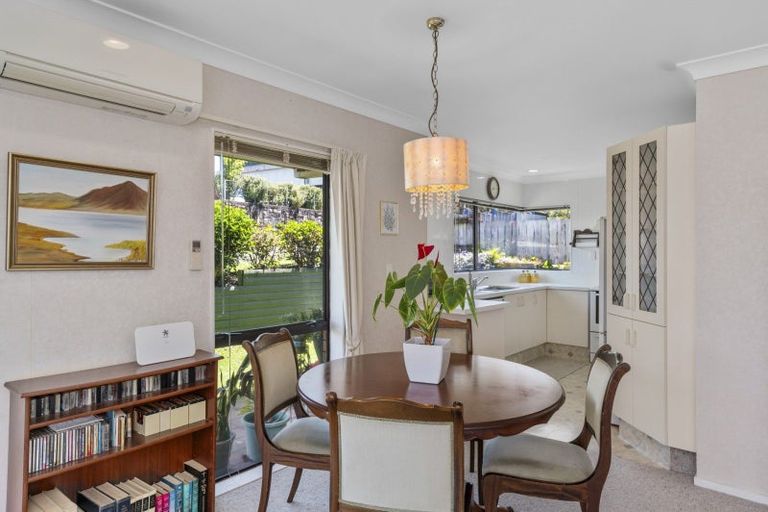 Photo of property in 32 Racecourse Way, Gate Pa, Tauranga, 3112