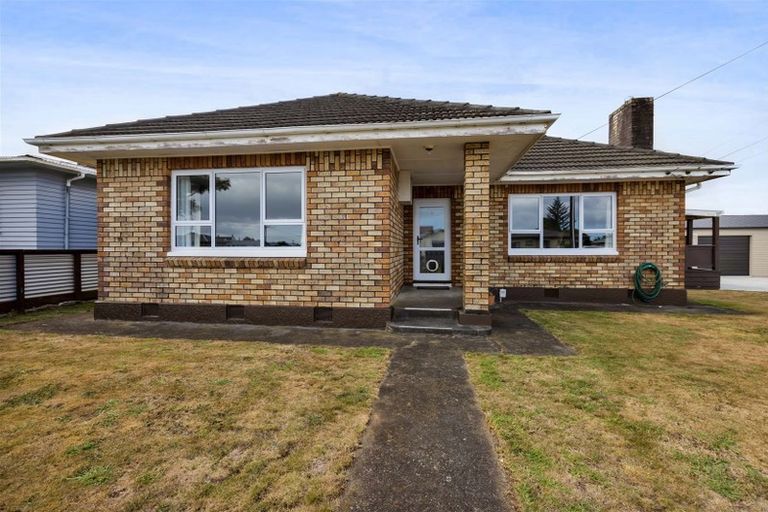 Photo of property in 29 Brookes Terrace, Waitara, 4320