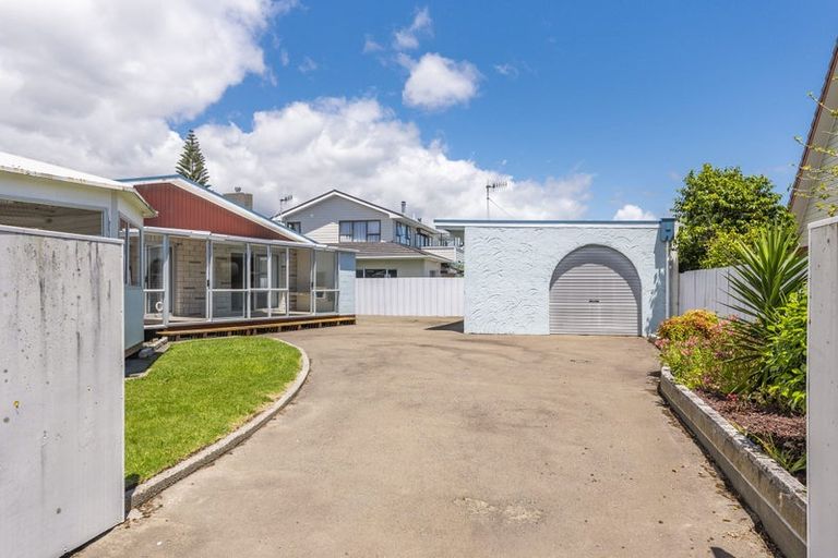 Photo of property in 6 Belvedere Avenue, Waikanae, 5036