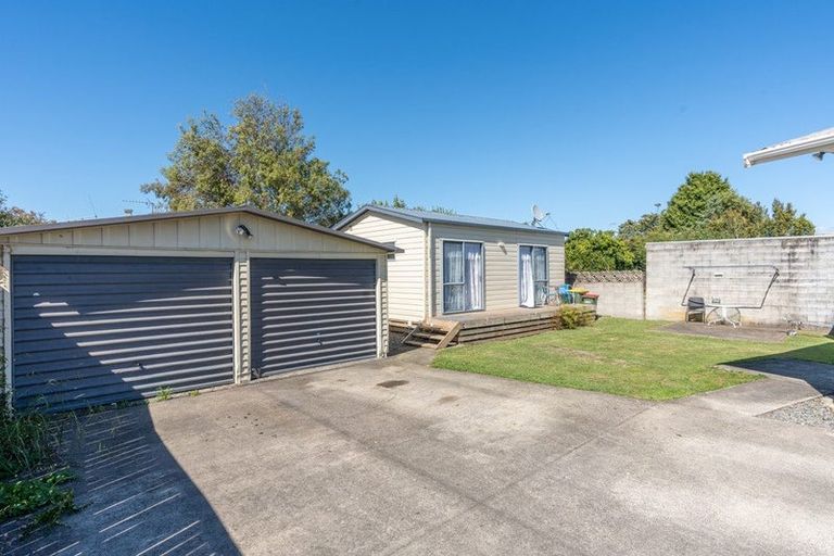 Photo of property in 25 Rosalind Street, Deanwell, Hamilton, 3206