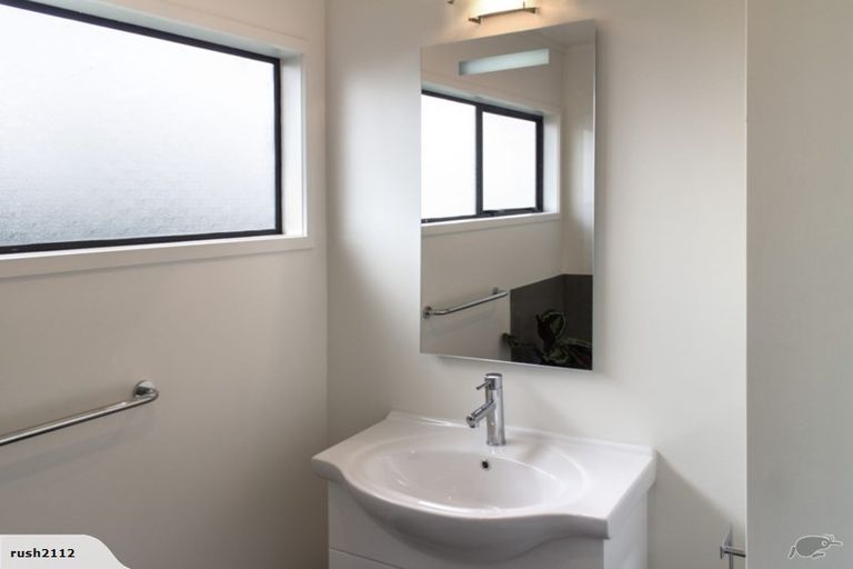 Photo of property in 1/78 Glengarry Road, Glen Eden, Auckland, 0602