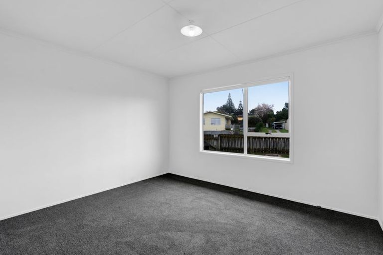 Photo of property in 12 Veronica Place, Bell Block, New Plymouth, 4312