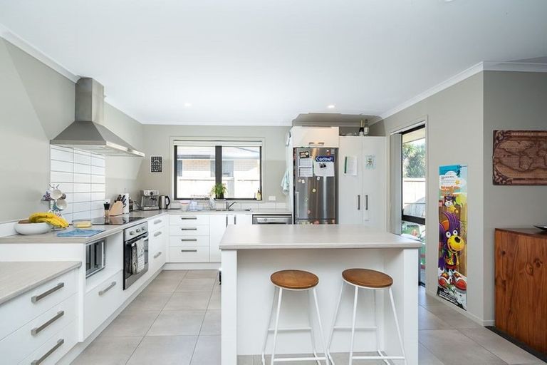 Photo of property in 13 Kennedy Lane, Hamilton East, Hamilton, 3216