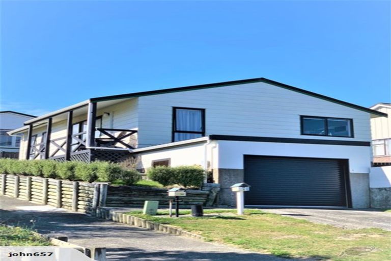 Photo of property in 2/37 Bould Street, Johnsonville, Wellington, 6037