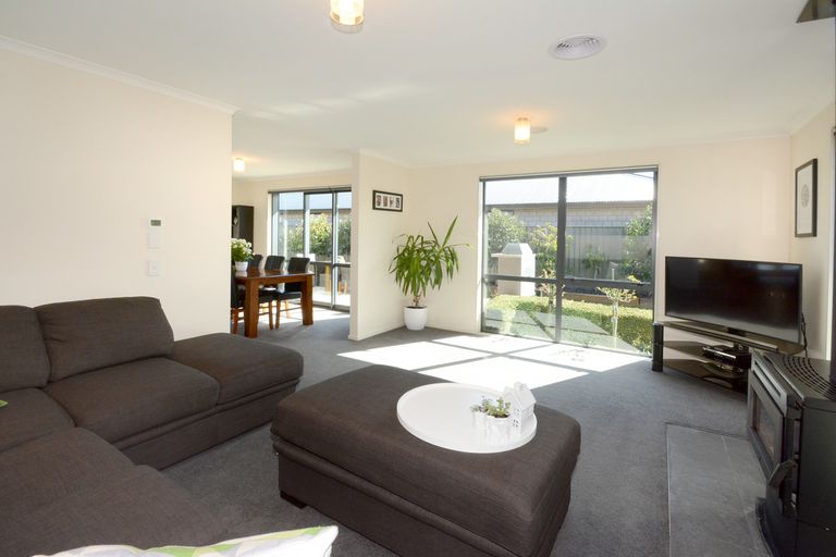 Photo of property in 8 Didham Drive, Mosgiel, 9024