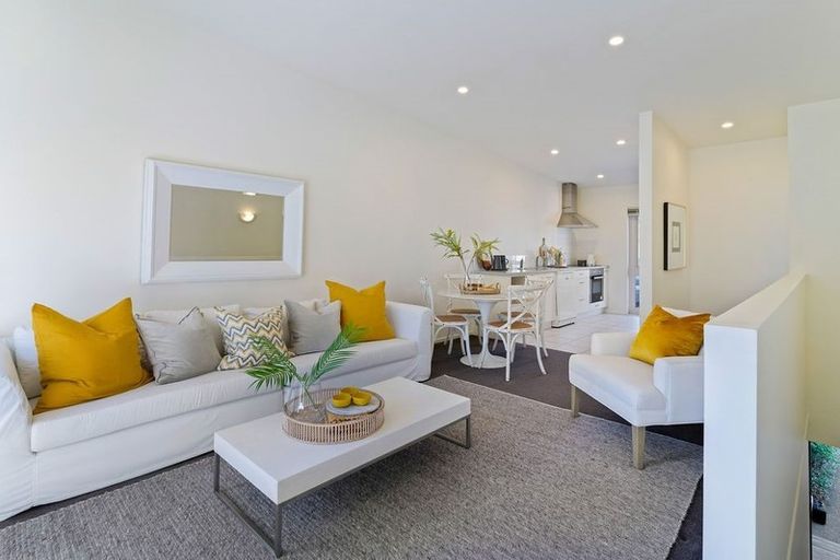 Photo of property in 1/206 Manuka Road, Bayview, Auckland, 0629