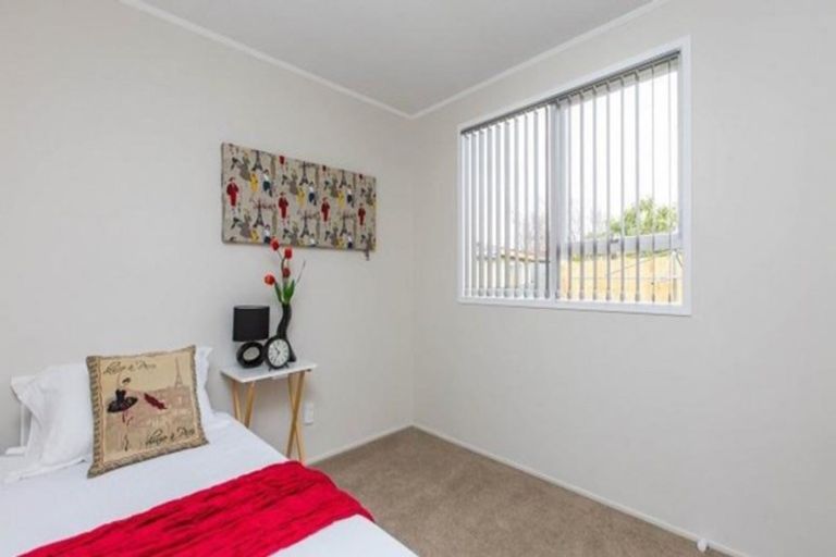 Photo of property in 9 Serrano Place, Clover Park, Auckland, 2023