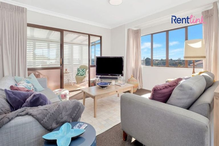 Photo of property in 20 Seaview Road, Otumoetai, Tauranga, 3110