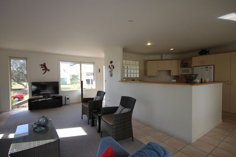 Photo of property in 9 Winderton Way, Pauanui, Hikuai, 3579
