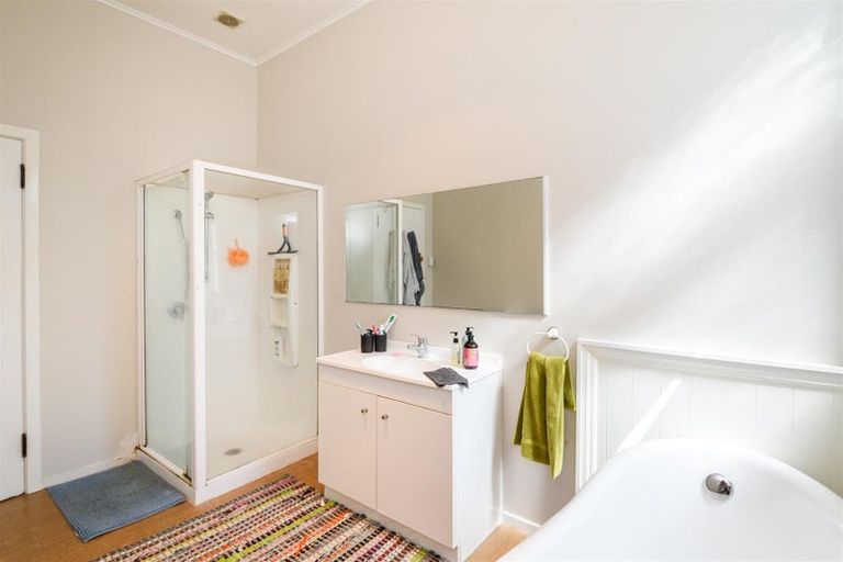 Photo of property in 14 Hunia Street, Marton, 4710