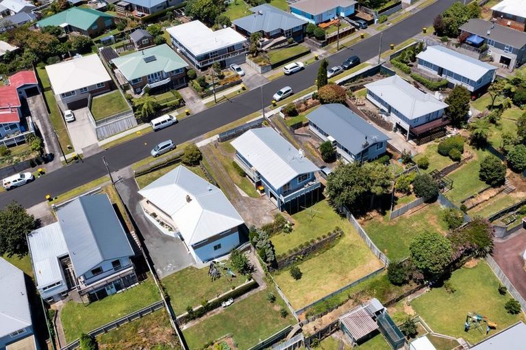 Photo of property in 18 Penrith Street, Westown, New Plymouth, 4310