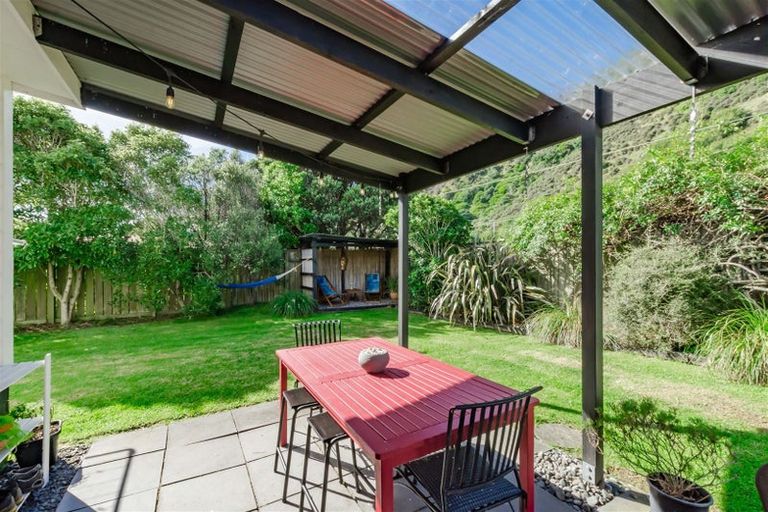 Photo of property in 10 Tilley Road, Paekakariki, 5034