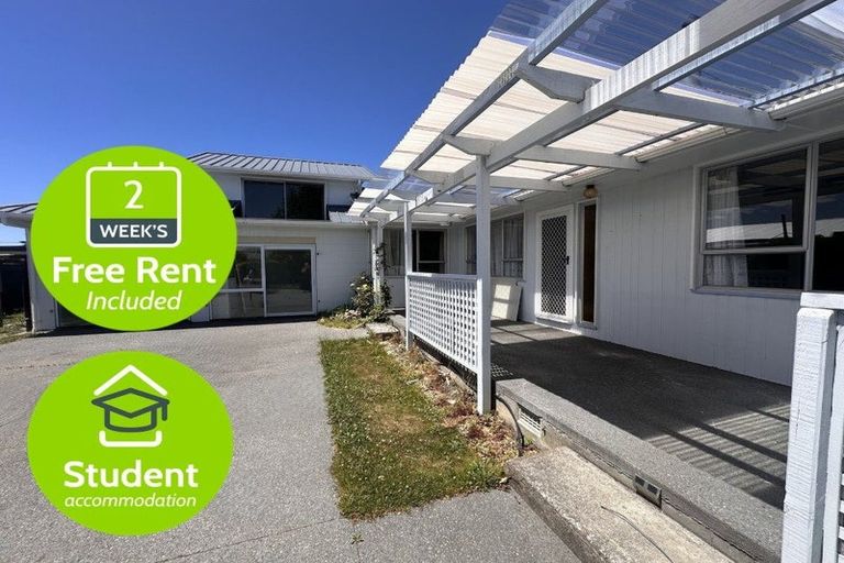Photo of property in 45 Middlepark Road, Sockburn, Christchurch, 8042