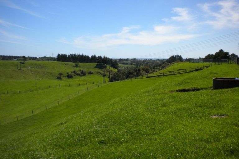 Photo of property in 558 Mangorei Road, Mangorei, New Plymouth, 4371