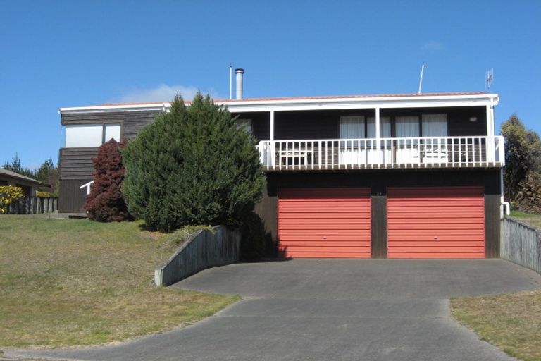Photo of property in 33 Kahotea Drive, Motuoapa, 3382