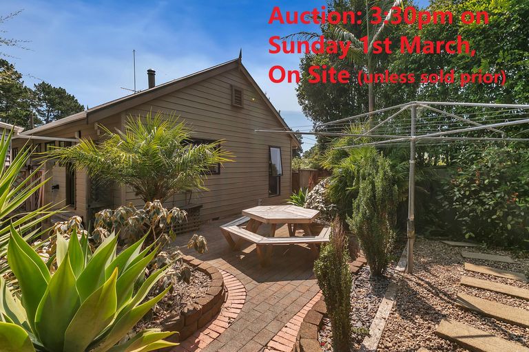 Photo of property in 24 Claverdon Drive, Massey, Auckland, 0614