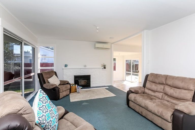 Photo of property in 136 Broadway, Waitara, 4320