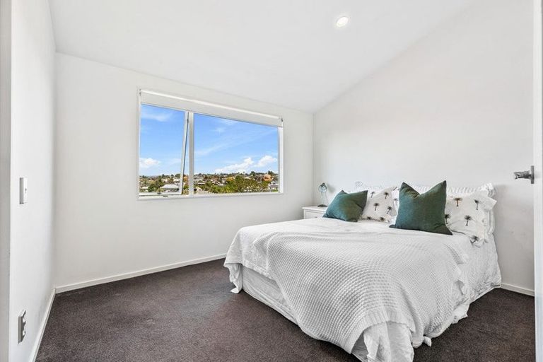 Photo of property in 21 Hendrika Court, Hobsonville, Auckland, 0618