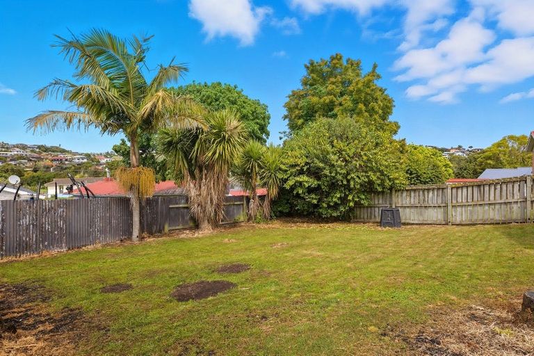 Photo of property in 11 Corinna Street, Welcome Bay, Tauranga, 3112