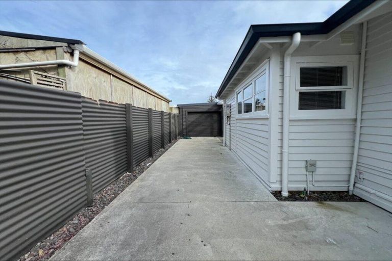 Photo of property in 5 Karaka Street, Castlecliff, Whanganui, 4501