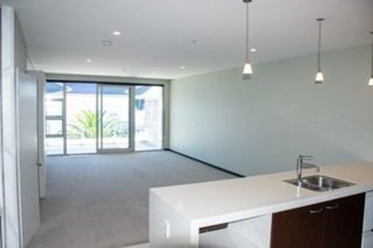 Photo of property in Latitude 41, 20/269 Wakefield Quay, Stepneyville, Nelson, 7010