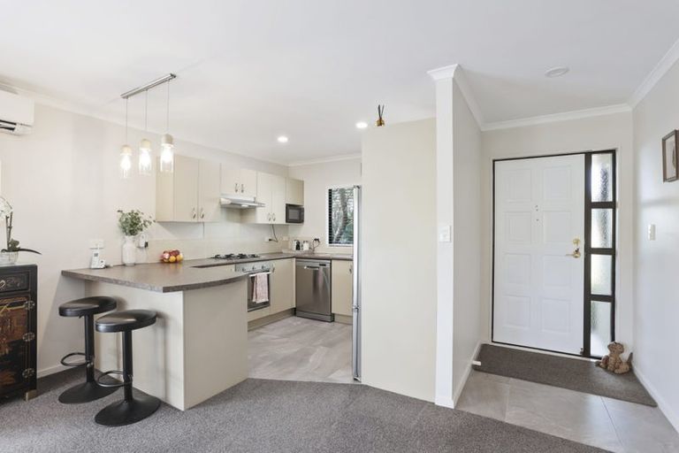 Photo of property in 103c Glengarry Road, Glen Eden, Auckland, 0602