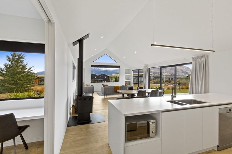 Photo of property in 9 Mcadam Drive, Jacks Point, Queenstown, 9371