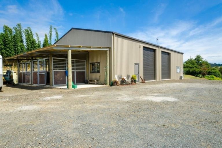 Photo of property in 28 Peters Lane, Taupaki, Henderson, 0782