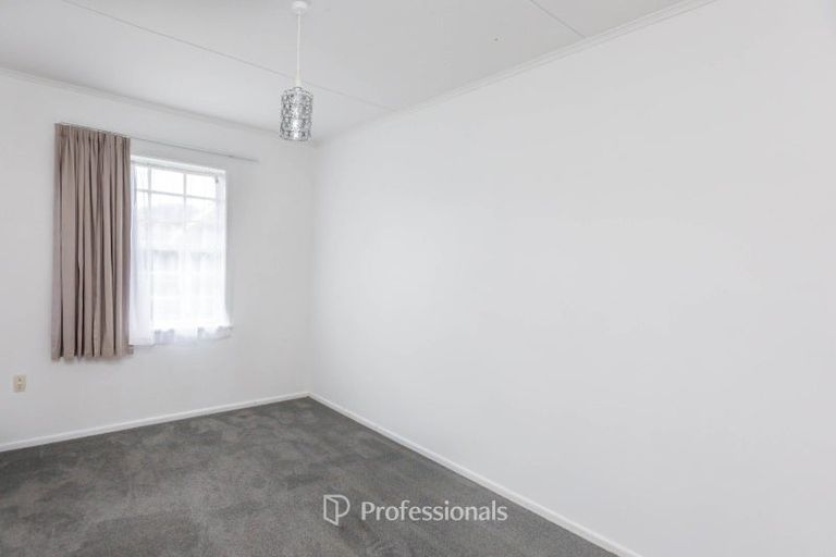 Photo of property in 35 Mountbatten Grove, Clouston Park, Upper Hutt, 5018