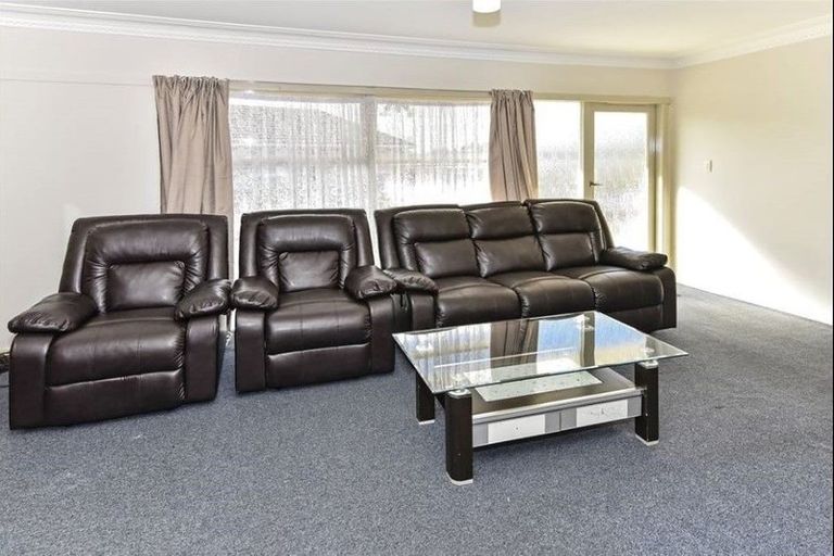 Photo of property in 2/7 Hill Road, Papatoetoe, Auckland, 2025