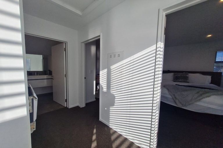 Photo of property in 4/242 Edgeware Road, Edgeware, Christchurch, 8013