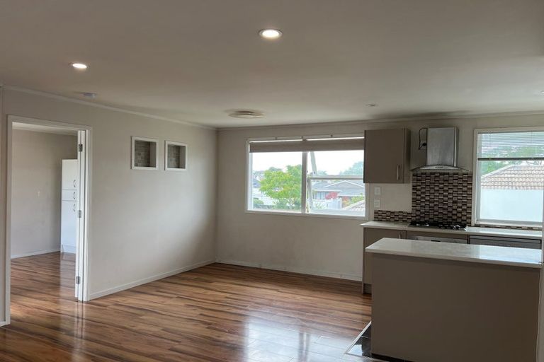 Photo of property in 1/97a Nile Road, Milford, Auckland, 0620