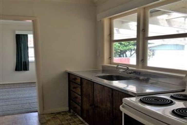 Photo of property in 38 Highbury Drive, Levin, 5510