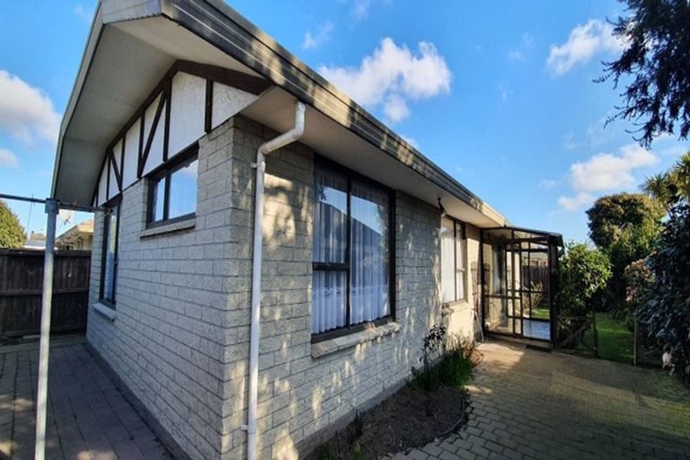 Photo of property in 3/19 Suva Street, Upper Riccarton, Christchurch, 8041