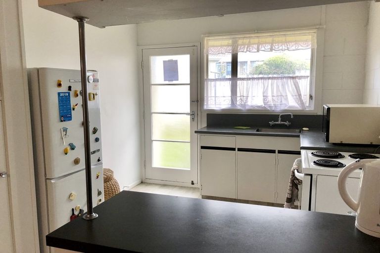 Photo of property in 2/109 Sycamore Drive, Sunnynook, Auckland, 0620