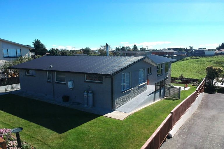 Photo of property in 8 Oakleigh Crescent, Oamaru North, Oamaru, 9400